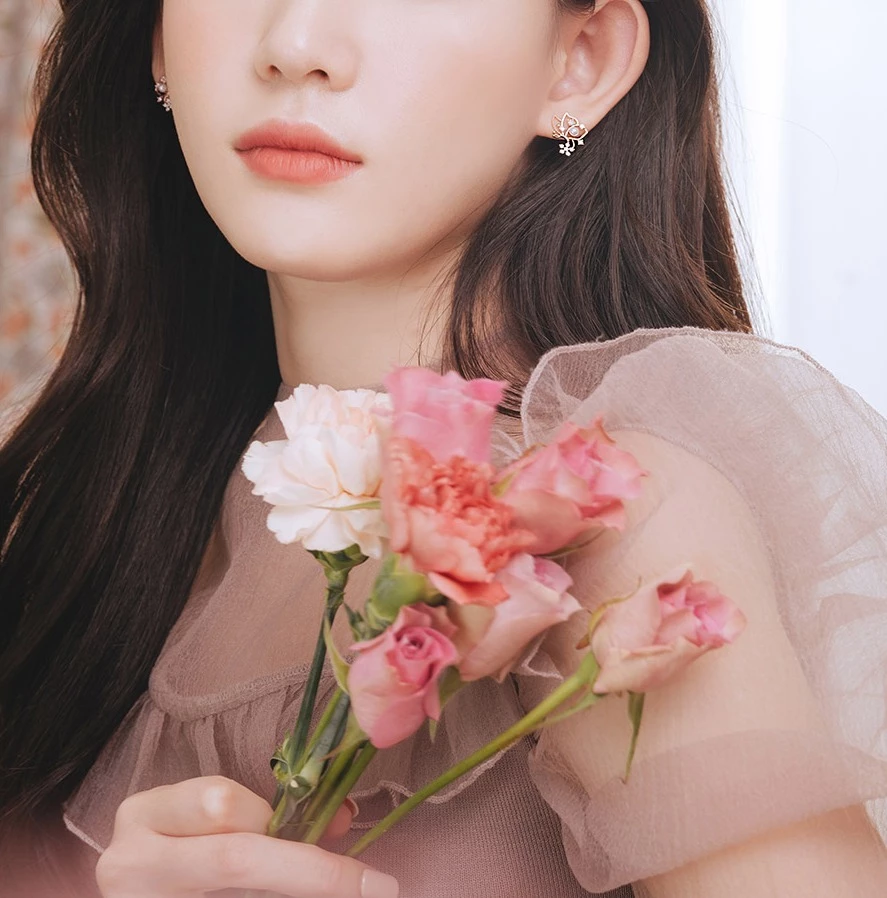 Wing Bling Casual Style Flower With Jewels Office Style Earrings (item3692) For Women Pink X One Size 4 Wing Bling Casual Style Flower With Jewels Office Style Earrings (item3692) For Women Pink X One Size - Image 2