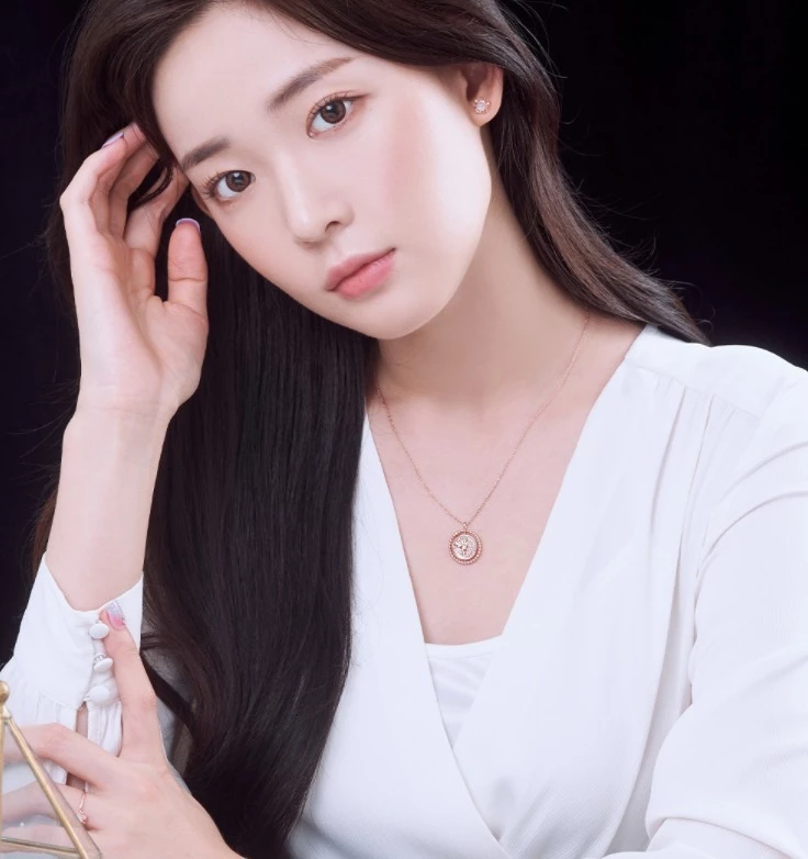 Wing Bling Necklaces & Pendants For Women Pink X Dazzling Light 5 Wing Bling Necklaces & Pendants For Women Pink X Dazzling Light - Image 3